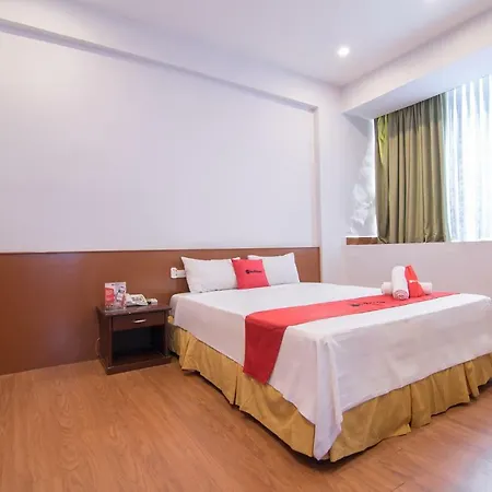 Reddoorz Plus Near Van Mieu Quoc Tu Giam
